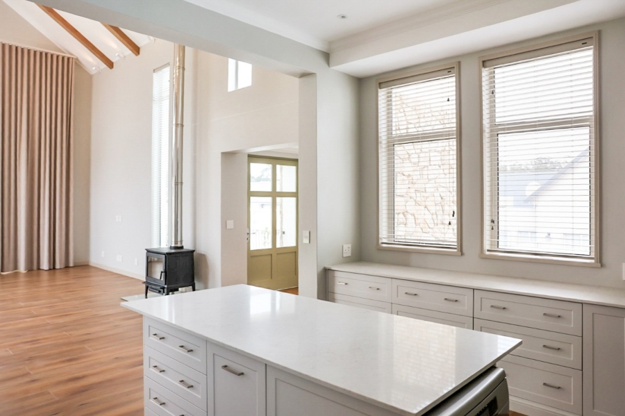 To Let 3 Bedroom Property for Rent in Kingswood Golf Estate Western Cape